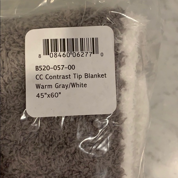 NWT Barefoot Dreams CozyChic blanket - Picture 5 of 5